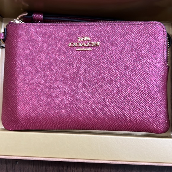 Coach Wristlet with Keychains - Picture 1 of 13